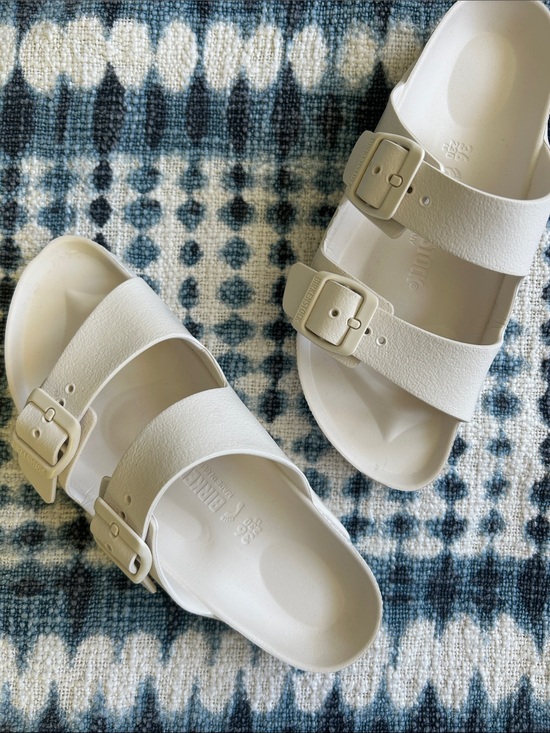 Birkenstock Shoes - NWOT White Birkenstock Sandals - Size 36